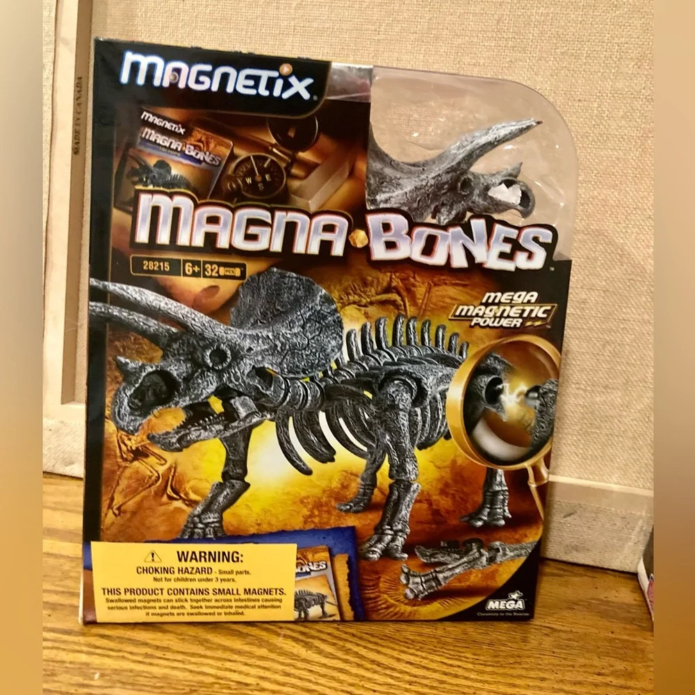 Magnetix Magna Bones 2- Dinosaur Models - NIB
